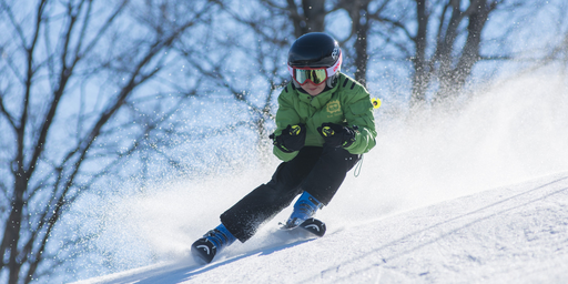 Skifahren im Winterlager des Ferienpass Goms